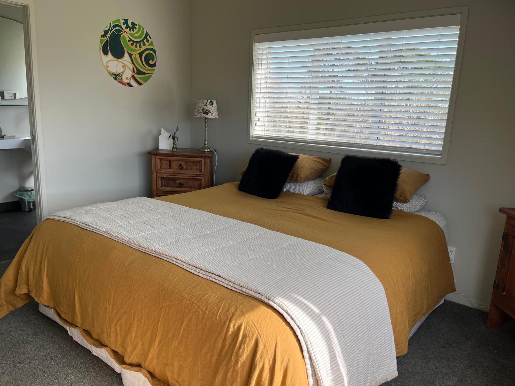 Lavender Hill Bed & Breakfast Riverhead Exterior foto